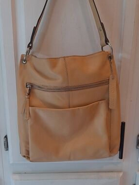 Nino BOSSI Tan Smooth Lambskin Leather Slouchy Emelia Hobo Shoulder Bag